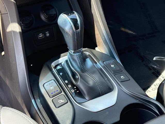 Used 2018 Hyundai Santa Fe Sport w/ 2.4L Tech Package 04 AWD/4WD image 23
