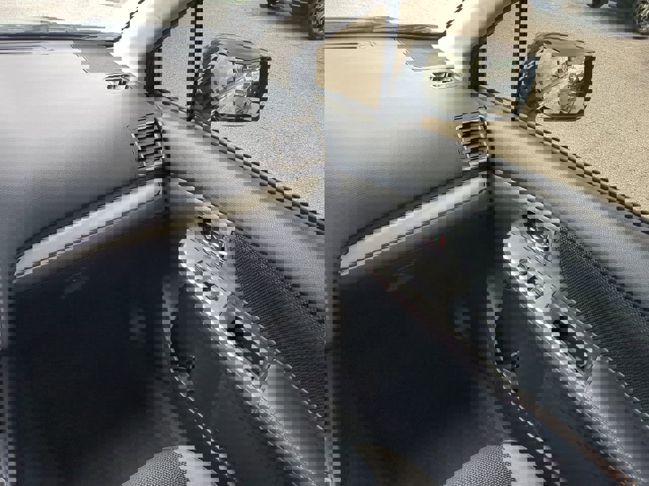 Used 2016 Subaru Crosstrek 2.0i Premium image 17