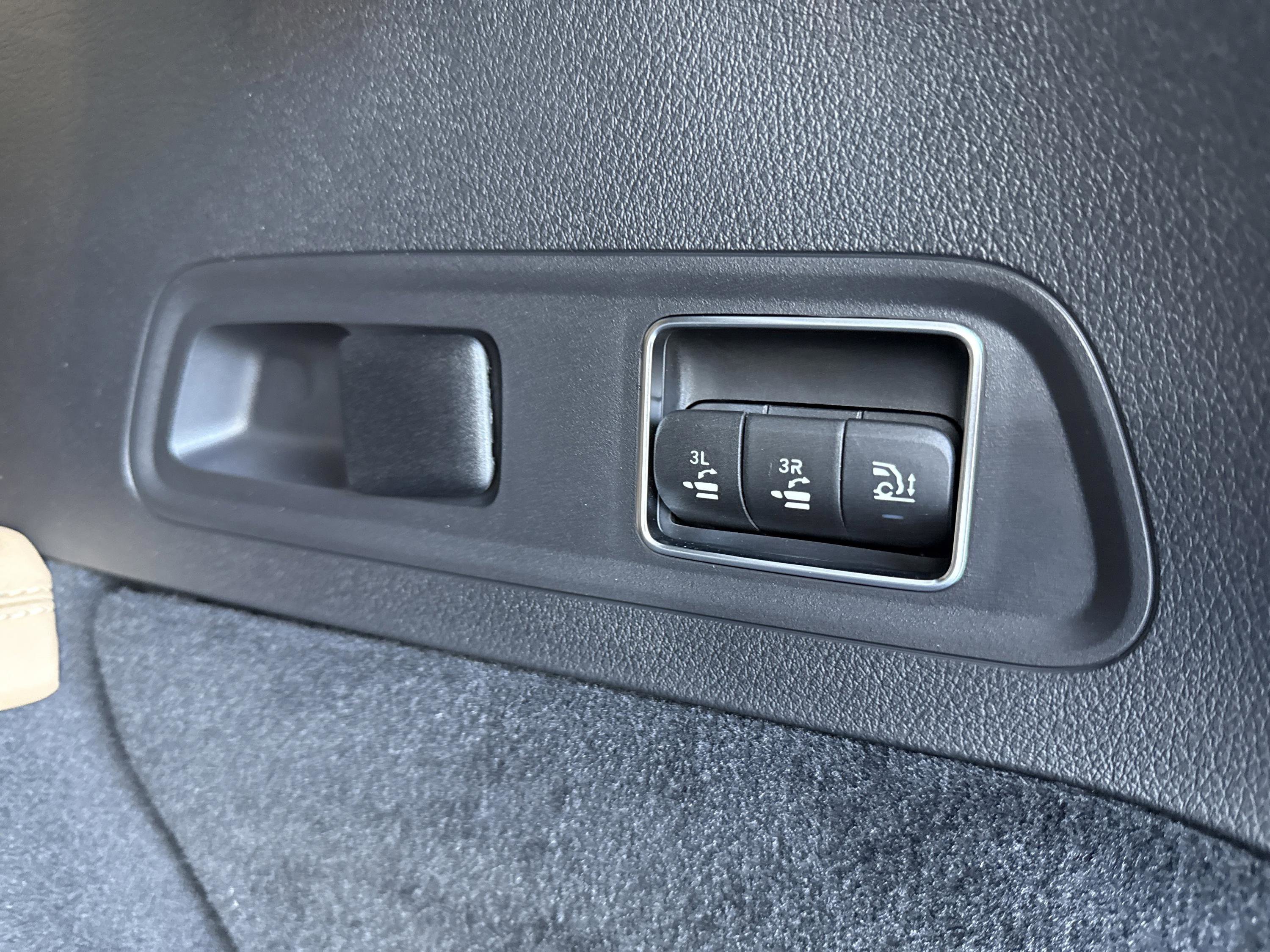 Certified 2026 Mercedes-Benz GLS 450 GLS 450 image 15