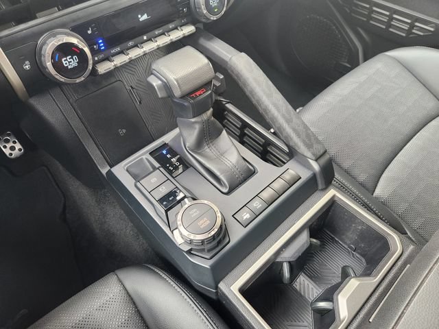 Used 2024 Toyota Tacoma TRD Sport w/ TRD Sport Premium Package AWD/4WD image 22