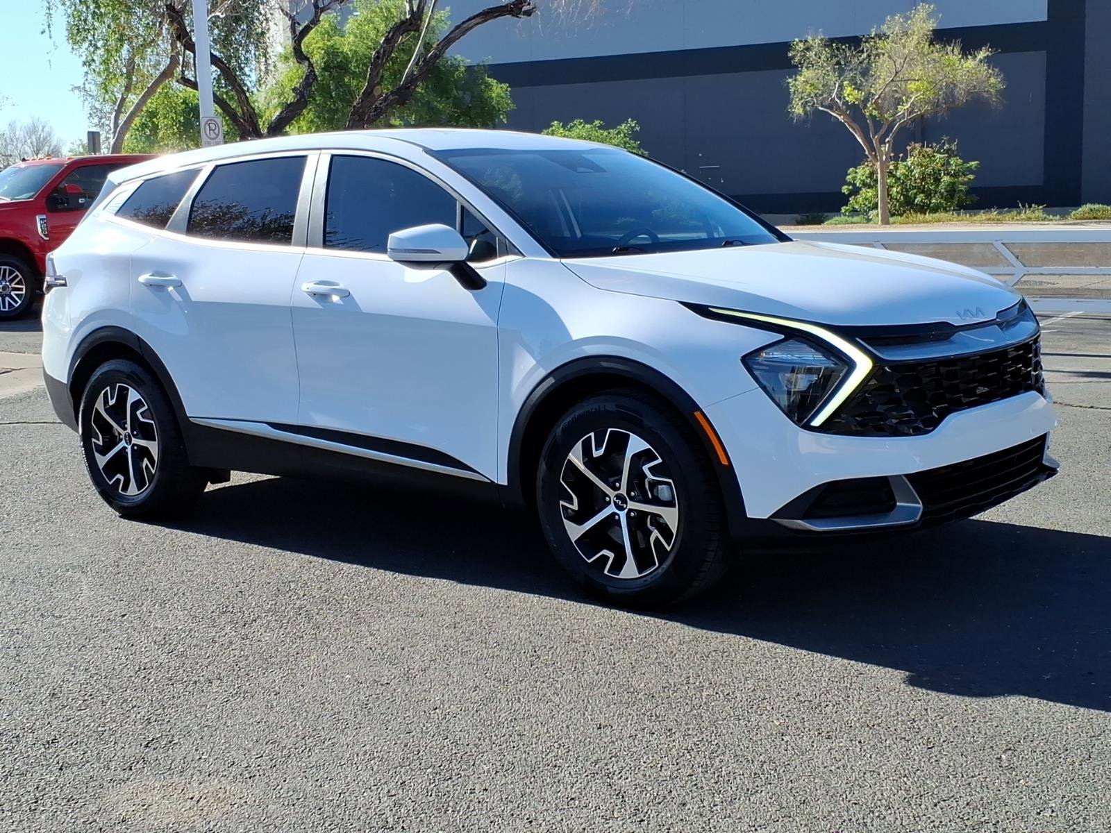 Used 2023 Kia Sportage EX image 7