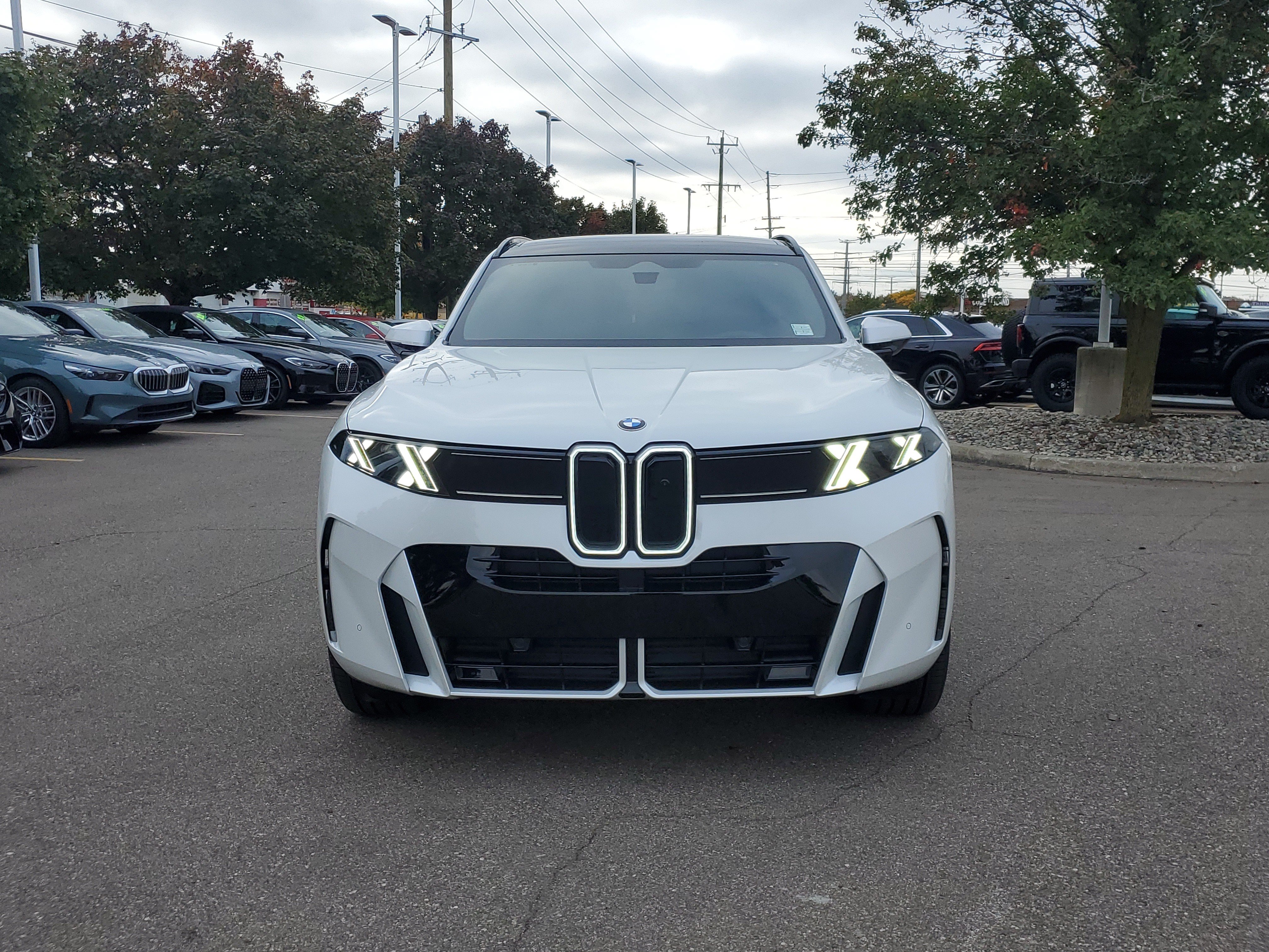 New 2027 BMW X5 xDrive40i w/ M Sport Package AWD/4WD image 8
