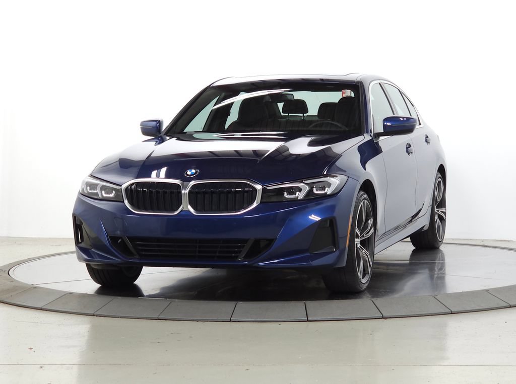Used 2024 BMW 330i xDrive Sedan w/ Premium Package AWD/4WD image 4