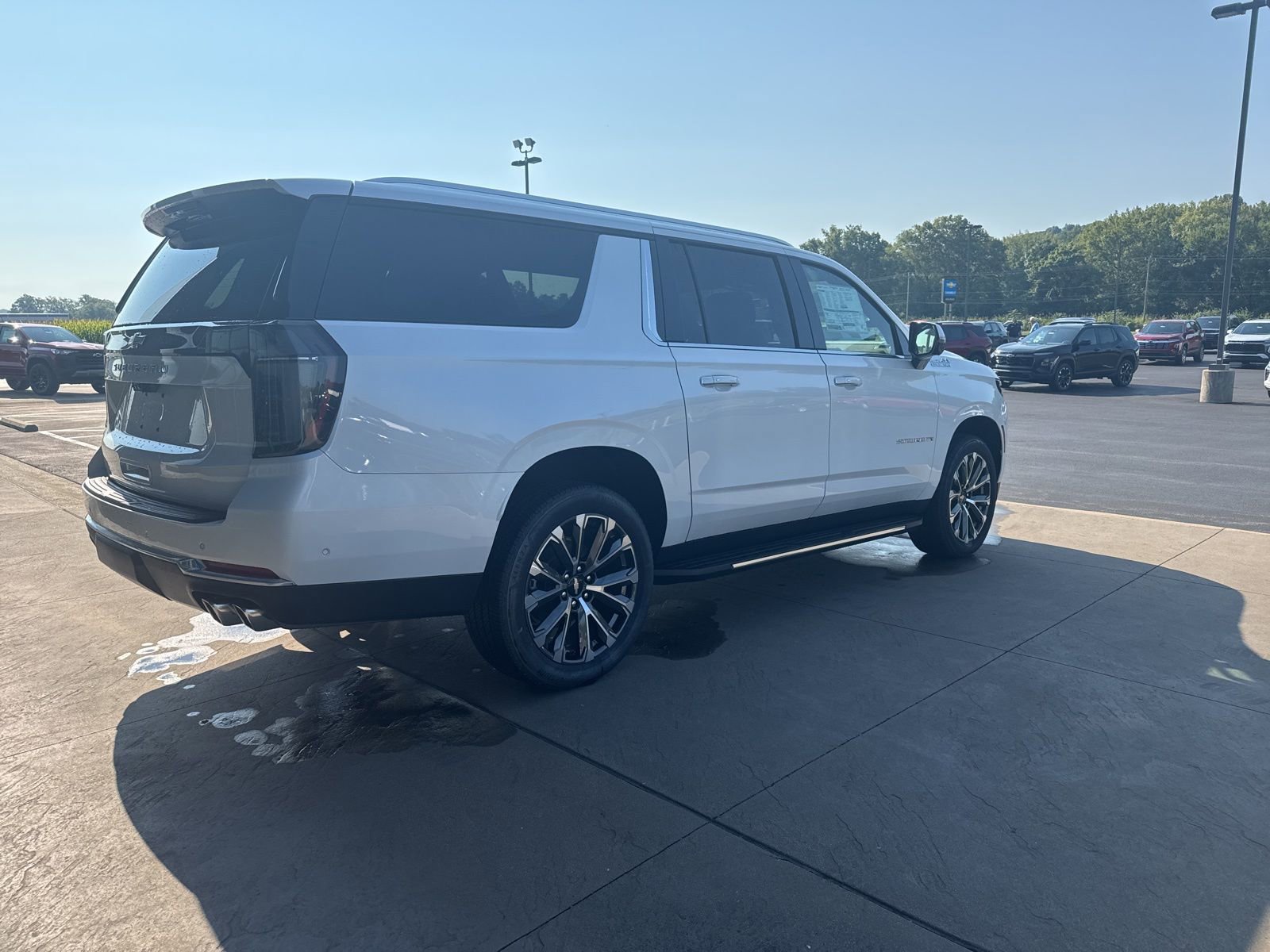 New 2025 Chevrolet Suburban High Country image 6