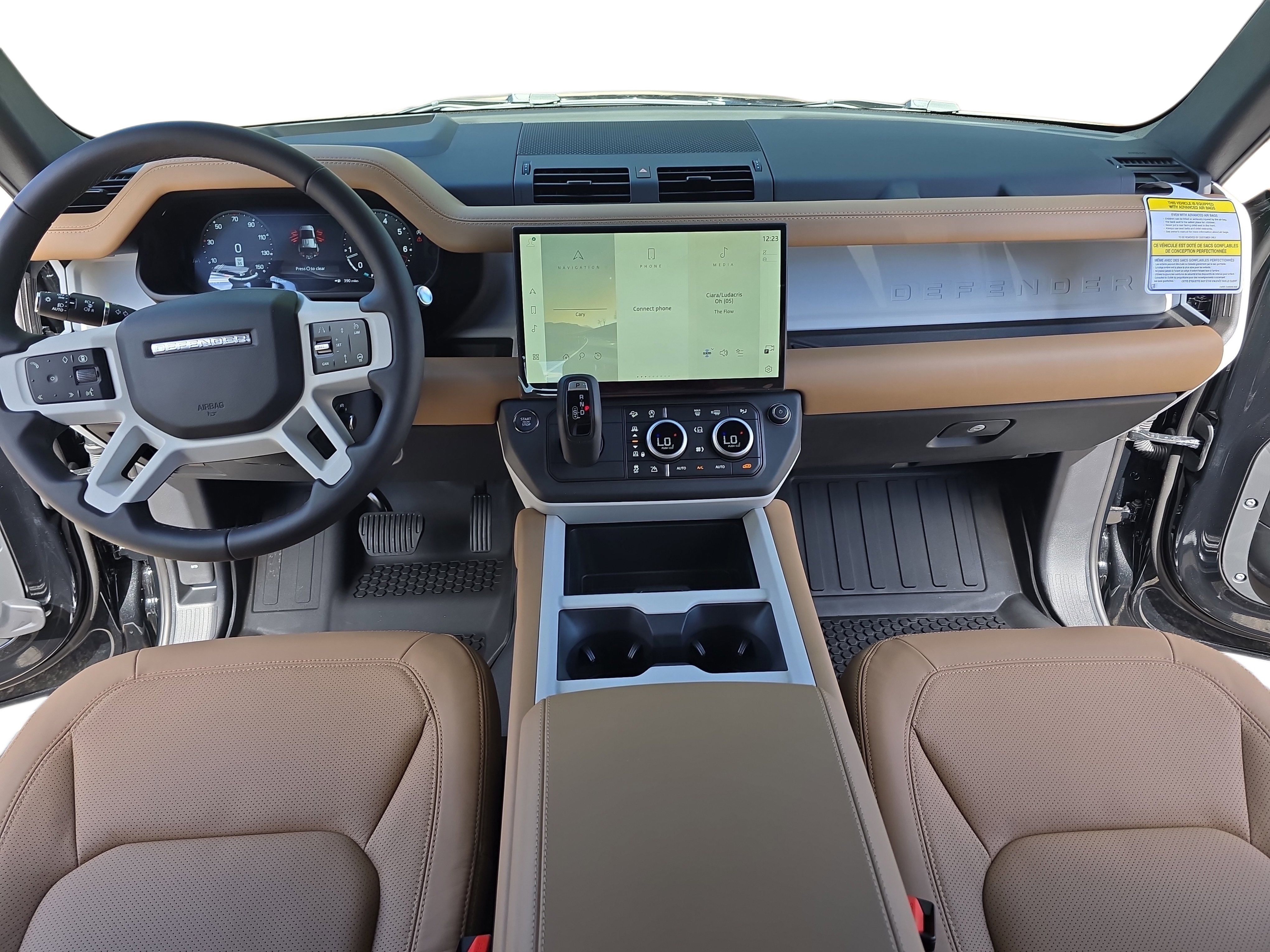 New 2026 Land Rover Defender 110 S image 9