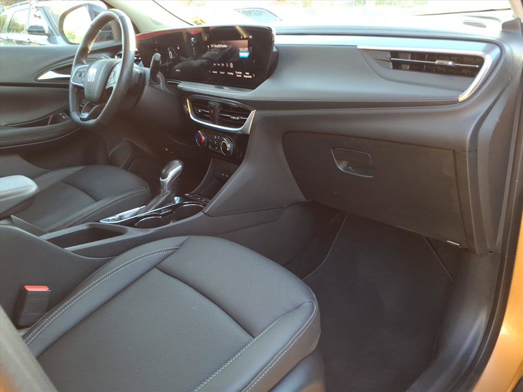 Used 2024 Buick Encore GX Sport Touring w/ Comfort Package image 10
