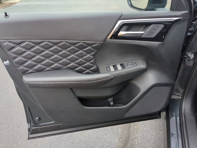 New 2026 Nissan Rogue Platinum AWD/4WD image 11