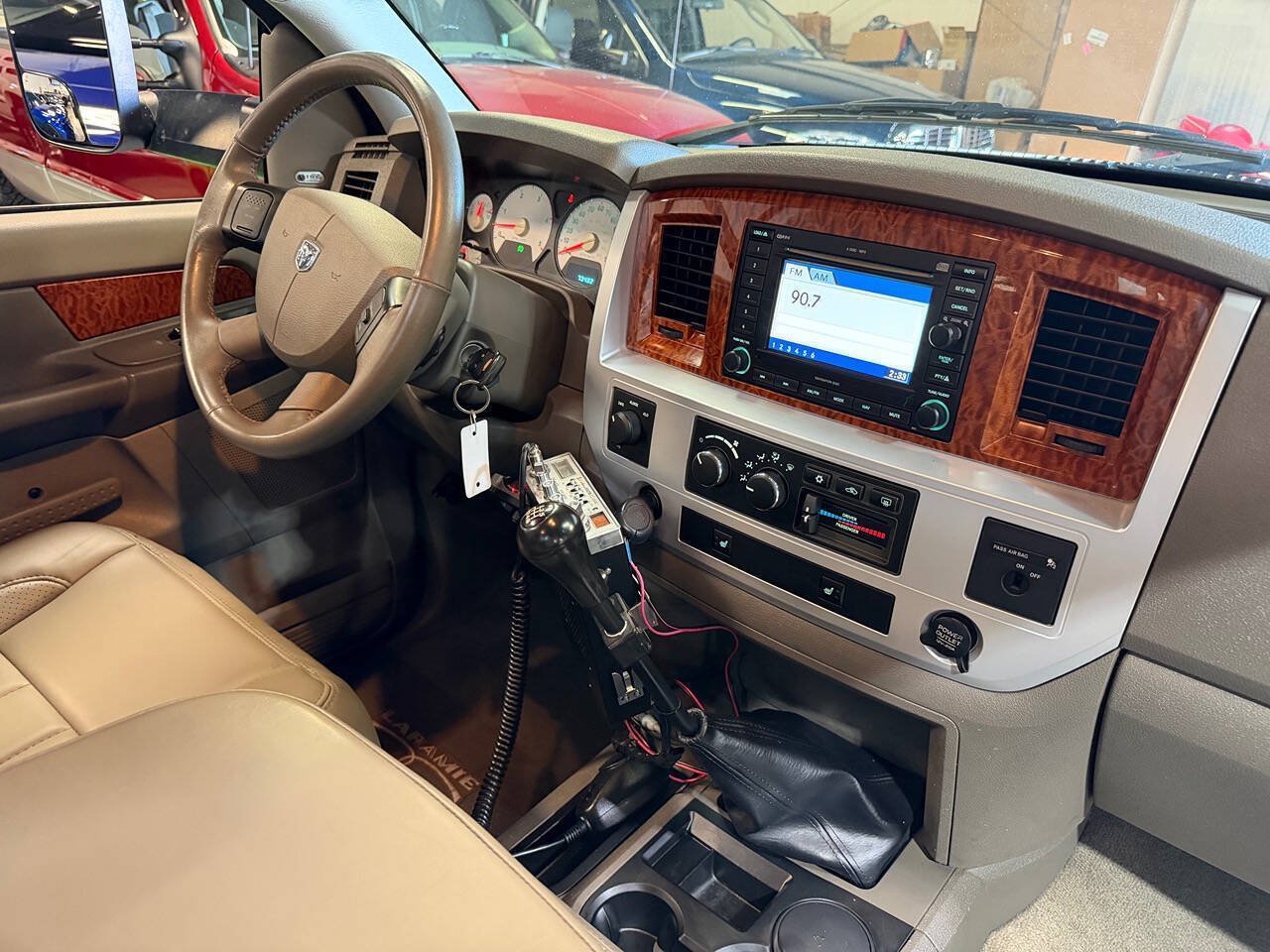 Used 2006 Dodge Ram 3500 Truck Laramie AWD/4WD image 2