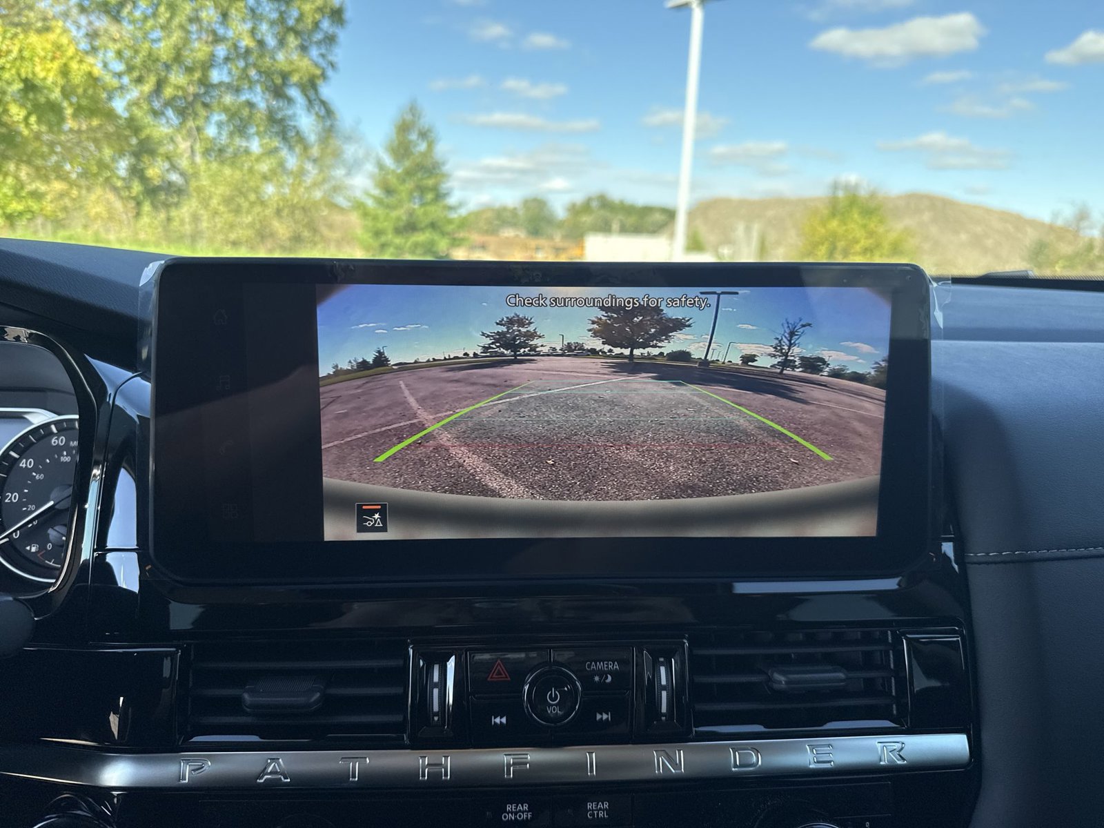 New 2026 Nissan Pathfinder SV AWD/4WD image 28