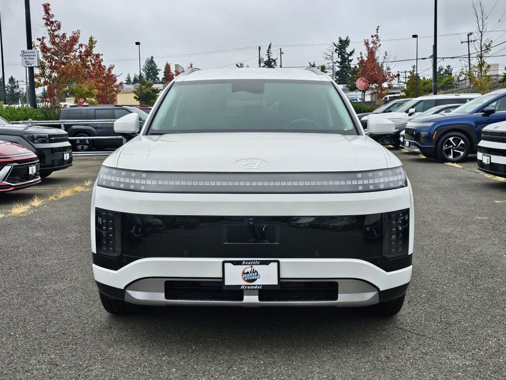 New 2026 Hyundai Ioniq 9 SEL image 2