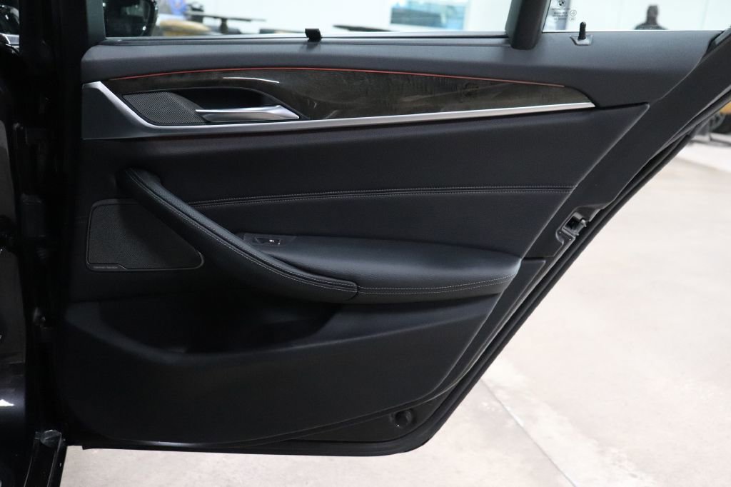 Used 2017 BMW 540i xDrive XI w/ Premium Package image 23