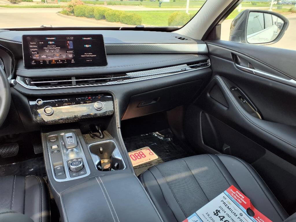 Used 2024 INFINITI QX60 Luxe image 11