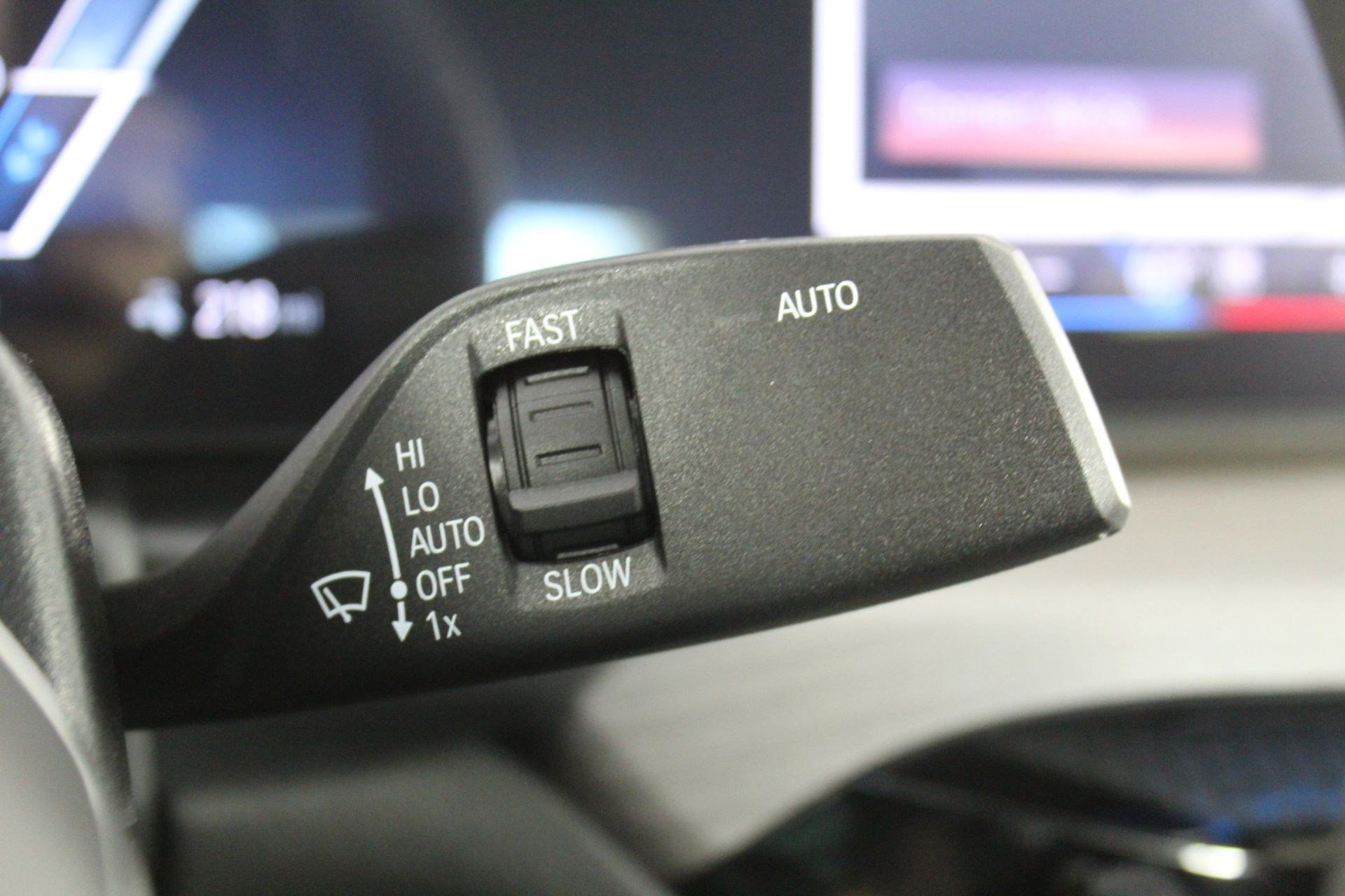 Used 2025 BMW i4 xDrive40i image 34