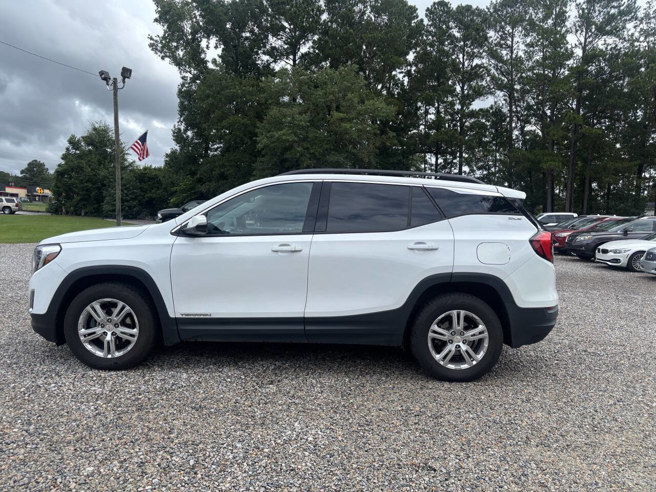 Used 2018 GMC Terrain SLE w/ Driver Convenience Package image 1