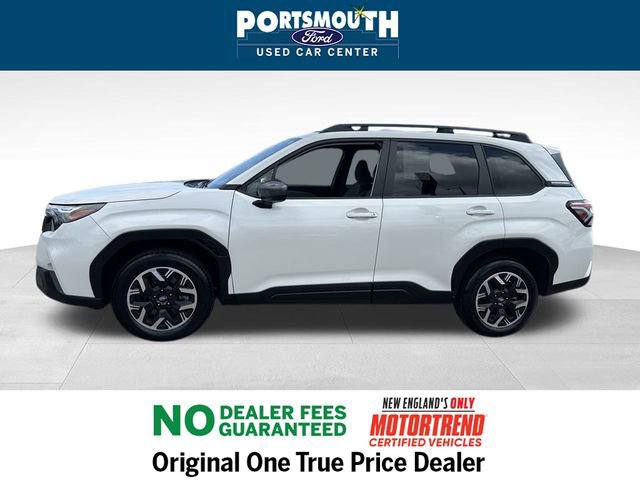 Used 2025 Subaru Forester Premium image 2
