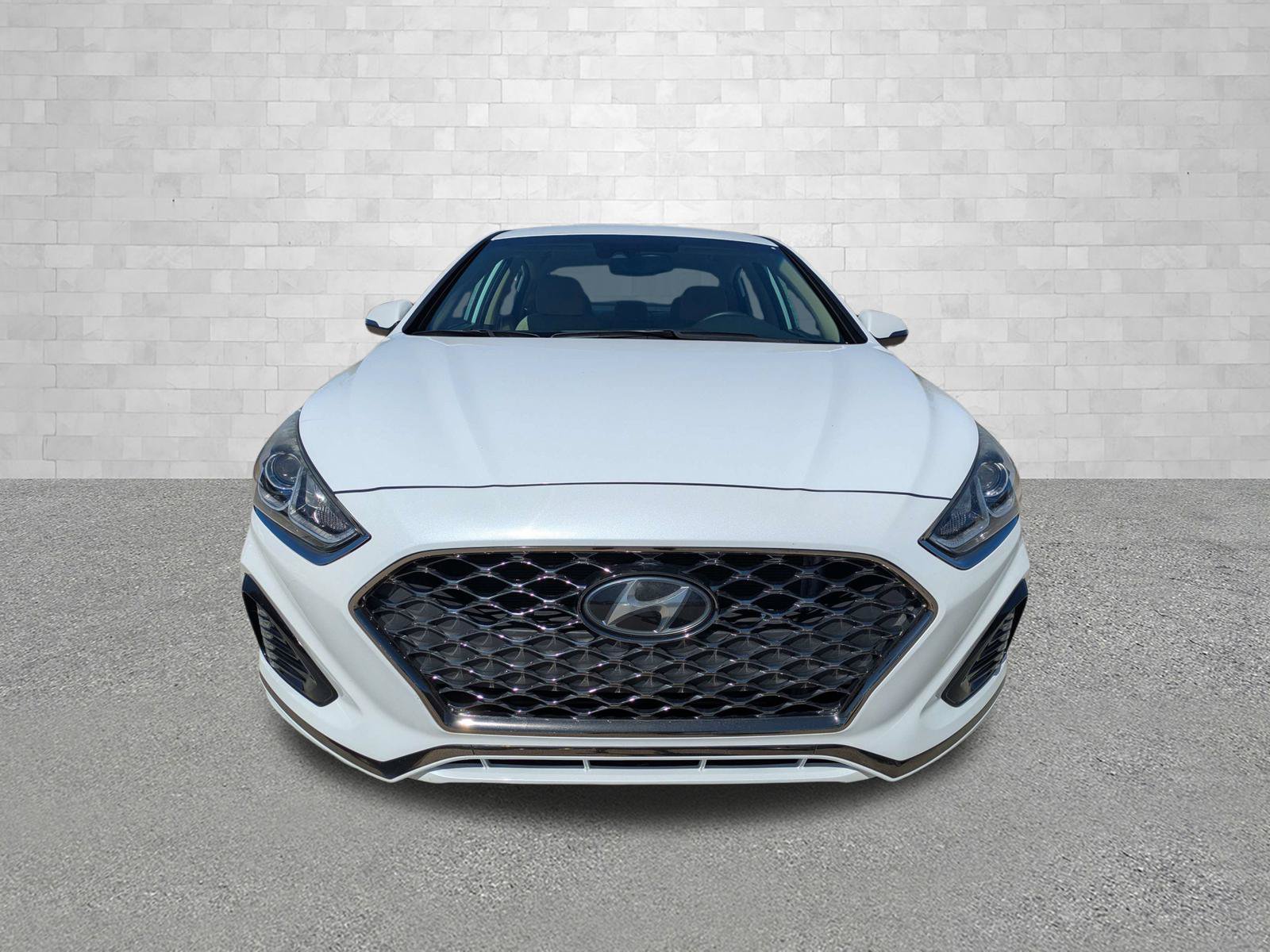 Used 2019 Hyundai Sonata SEL w/ Tech Package 02 FWD image 6