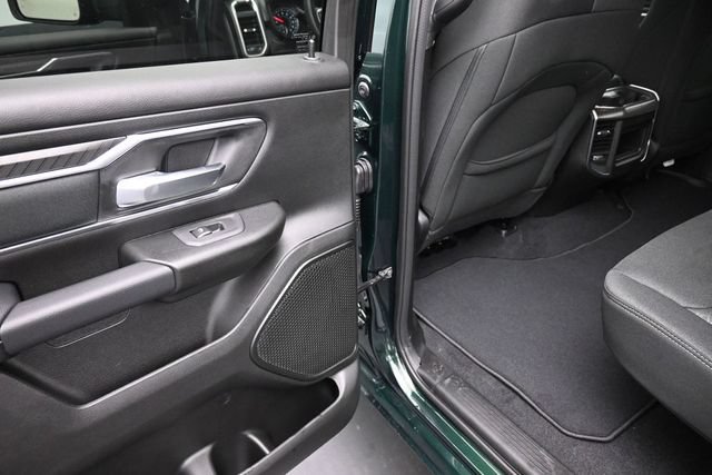 New 2026 RAM 1500 4x4 Crew Cab image 12