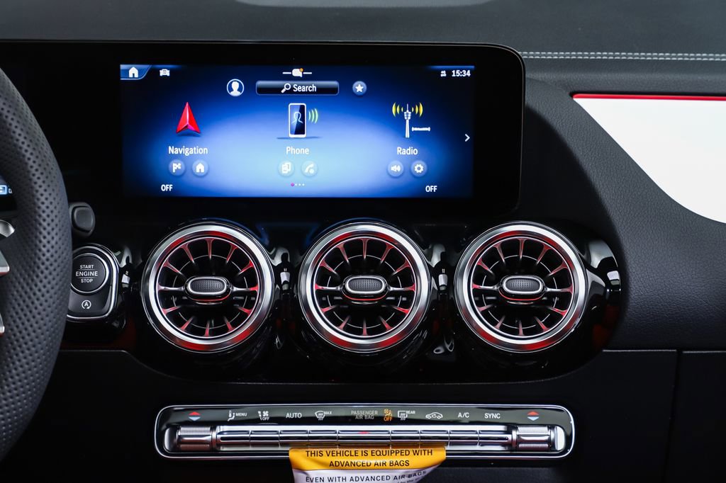 New 2026 Mercedes-Benz GLA 35 AMG 4MATIC image 16