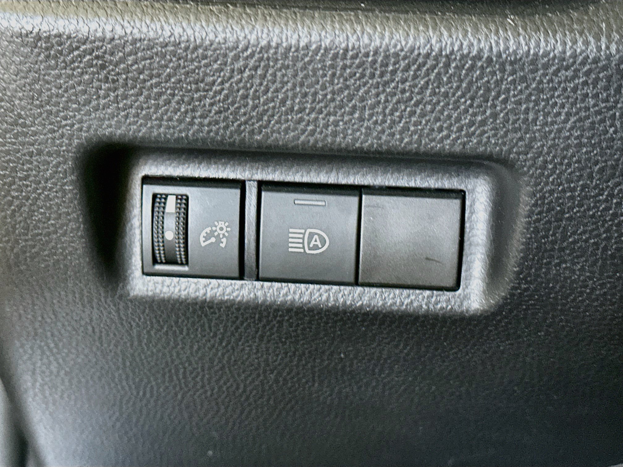 Used 2025 Toyota RAV4 LE FWD image 16