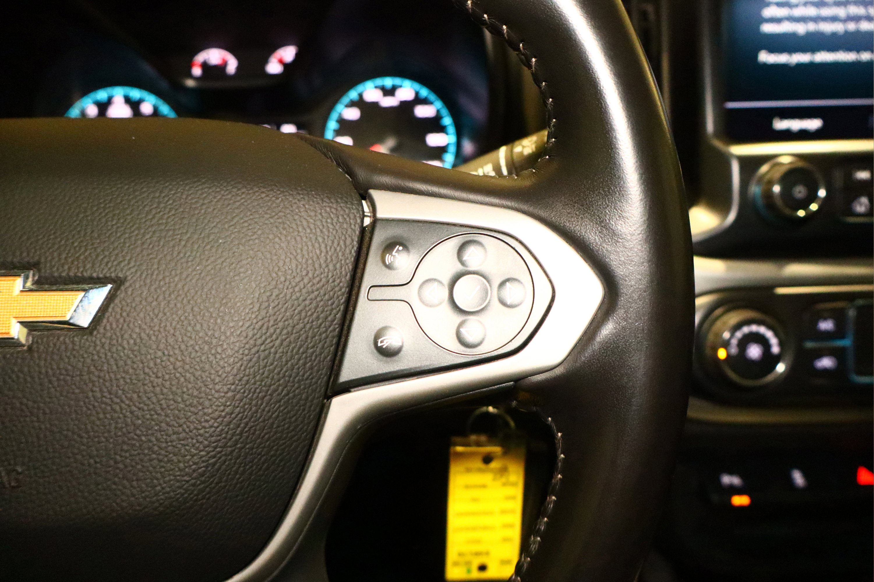 Used 2022 Chevrolet Colorado LT w/ Fleet Safety Package image 12