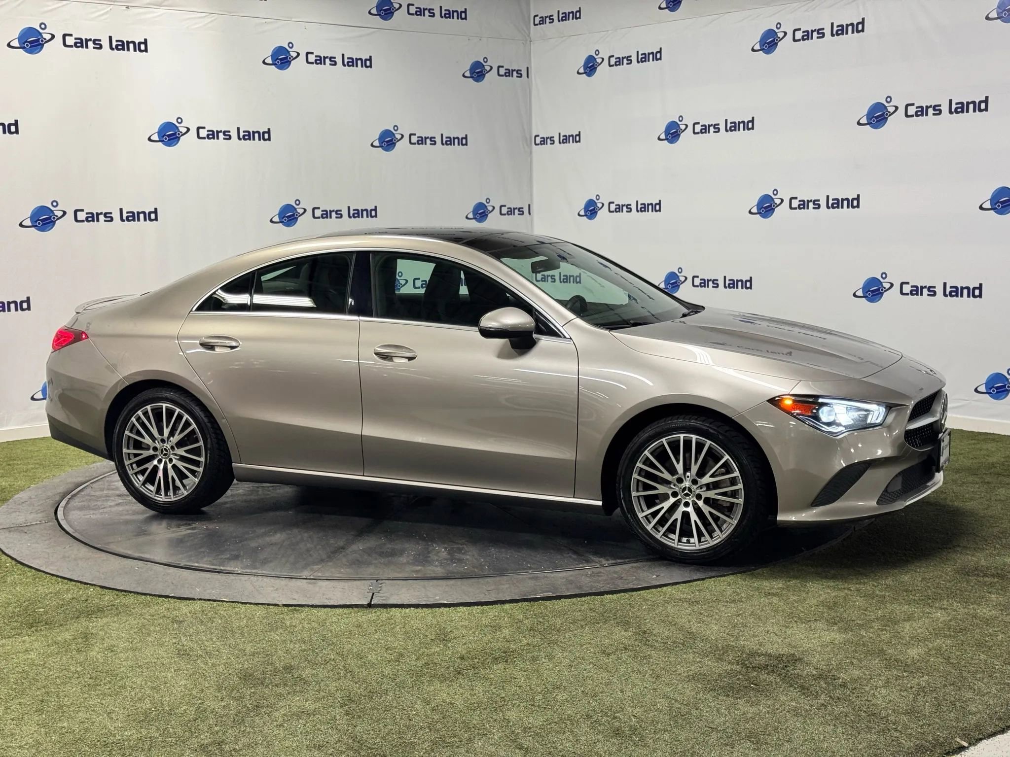 Used 2020 Mercedes-Benz CLA 250 4MATIC image 2