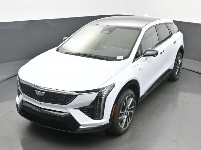 New 2026 Cadillac Optiq Sport 1 w/ LPO, Floor Liner Package AWD/4WD image 39