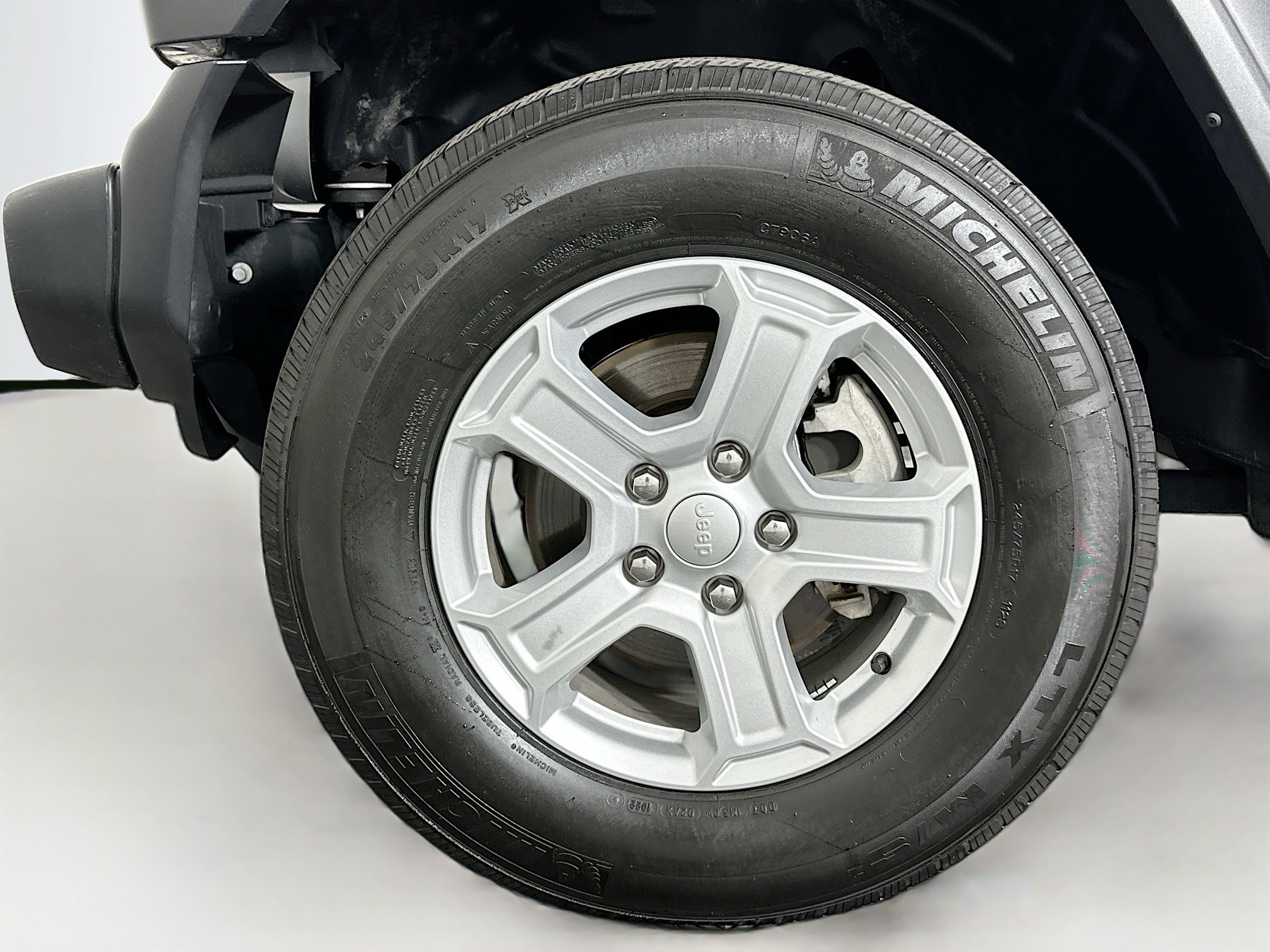 Used 2022 Jeep Wrangler Unlimited Sport AWD/4WD image 11