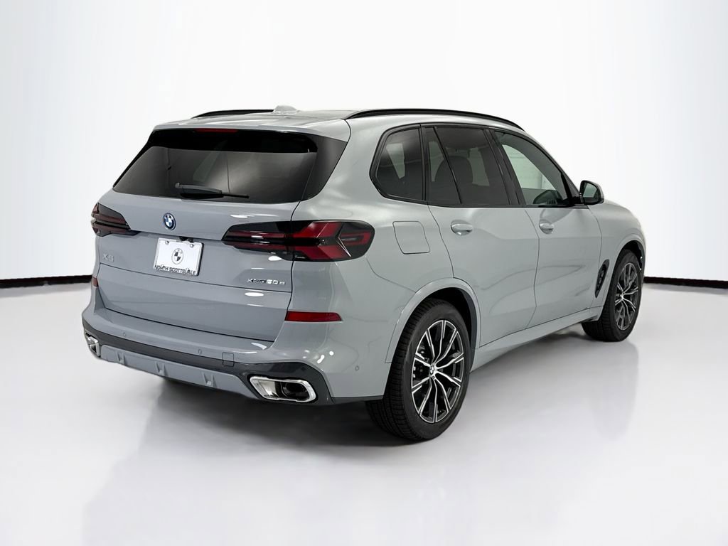 New 2026 BMW X5 xDrive50e AWD/4WD image 5