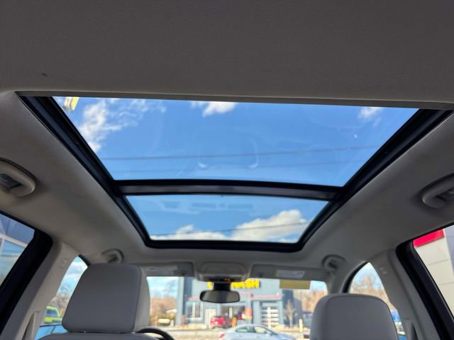 Used 2018 GMC Terrain Denali w/ Advanced Safety Package image 16