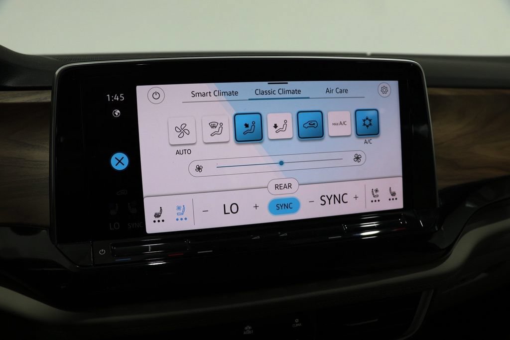 Used 2025 Volkswagen Atlas SE FWD image 24