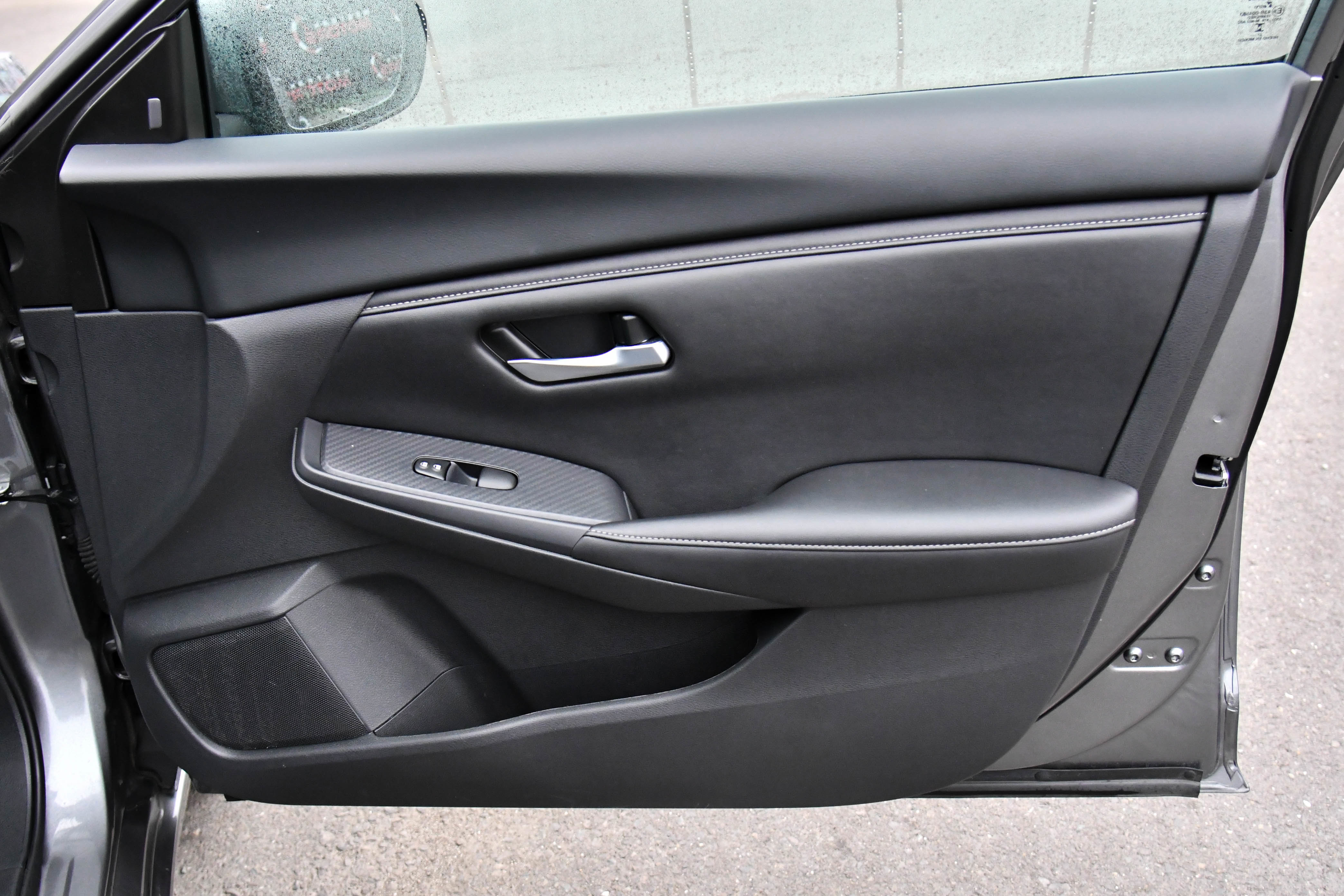 Used 2024 Nissan Sentra SV image 37