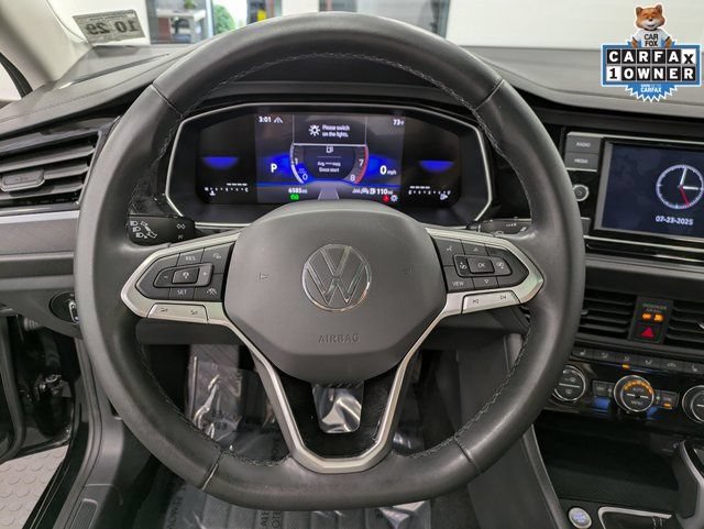 Used 2024 Volkswagen Jetta SE w/ Panoramic Sunroof Package FWD image 23