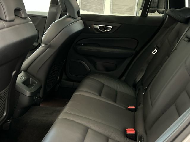 Certified 2025 Volvo V60 B5 Cross Country Plus image 23