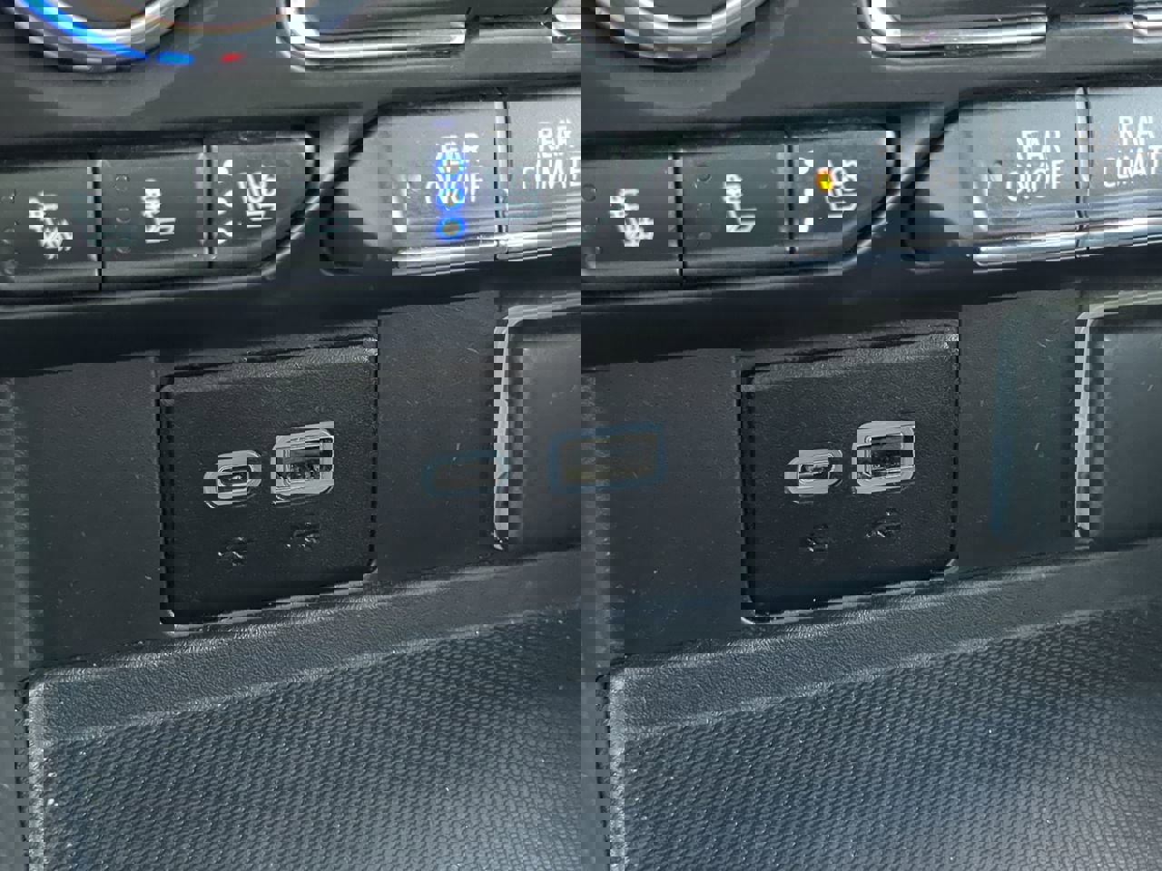 Used 2024 Chevrolet Suburban High Country image 23