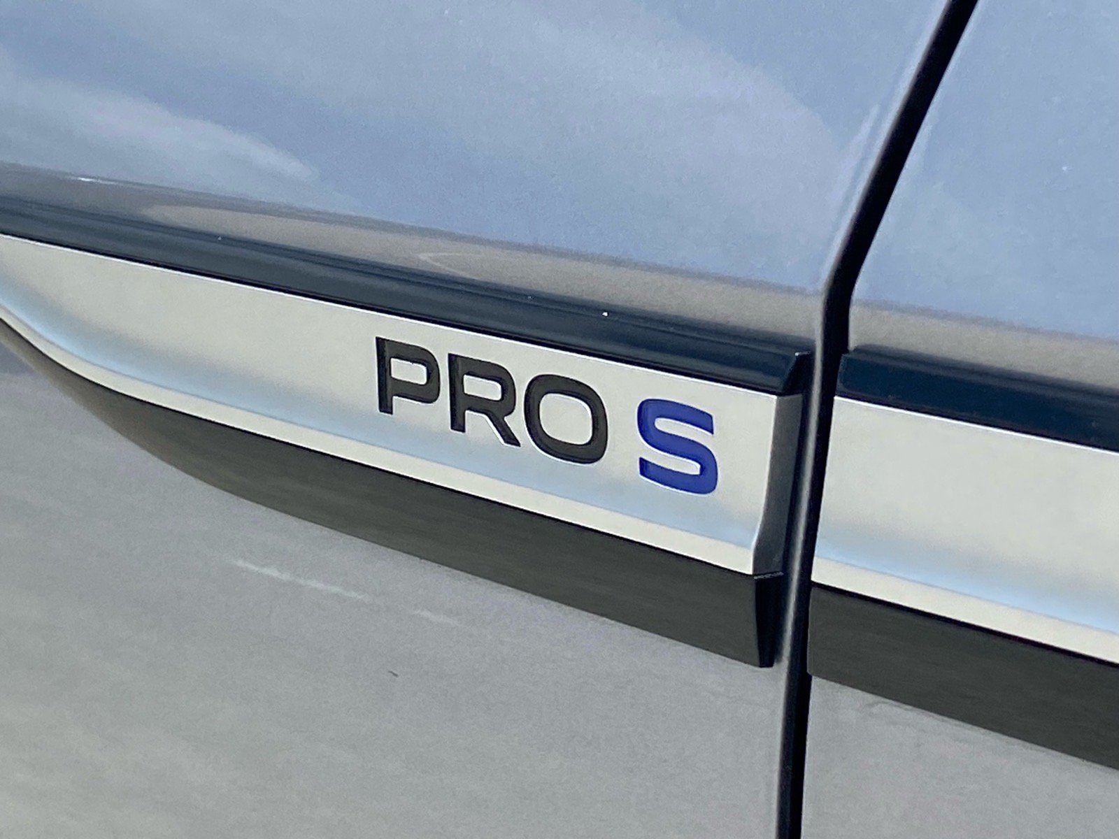 Certified 2023 Volkswagen ID.4 Pro S RWD image 5