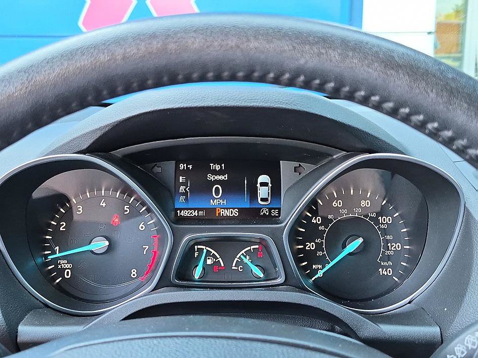 Used 2017 Ford Escape Titanium w/ Equipment Group 301A AWD/4WD image 19