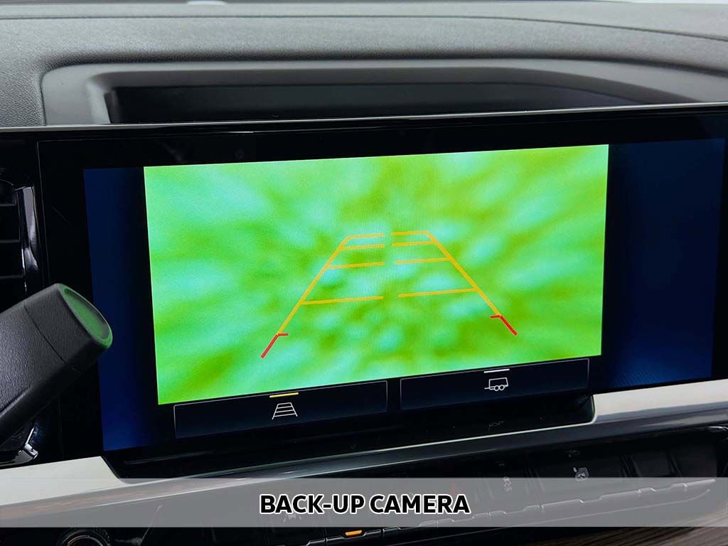 Used 2023 Chevrolet Silverado 1500 LT image 3