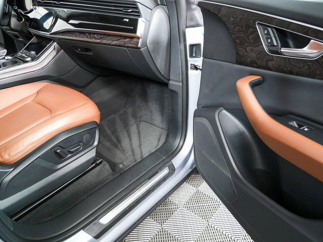 Used 2022 Audi Q8 Premium AWD/4WD image 26
