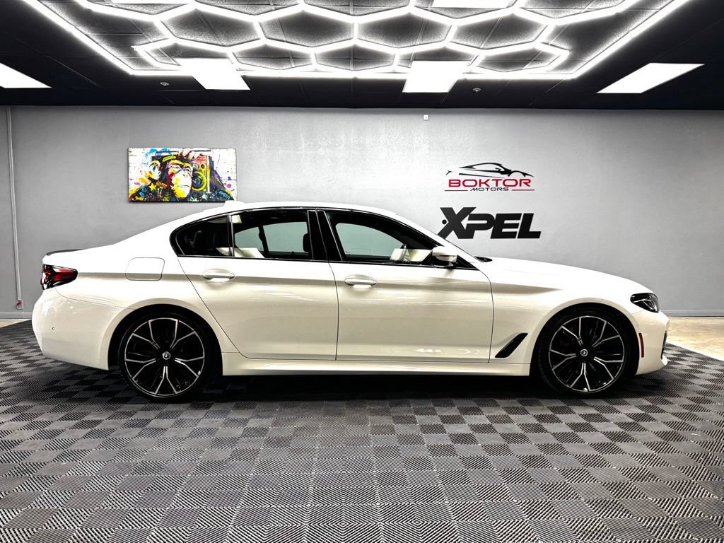 Used 2023 BMW M550i xDrive w/ Executive Package AWD/4WD image 17