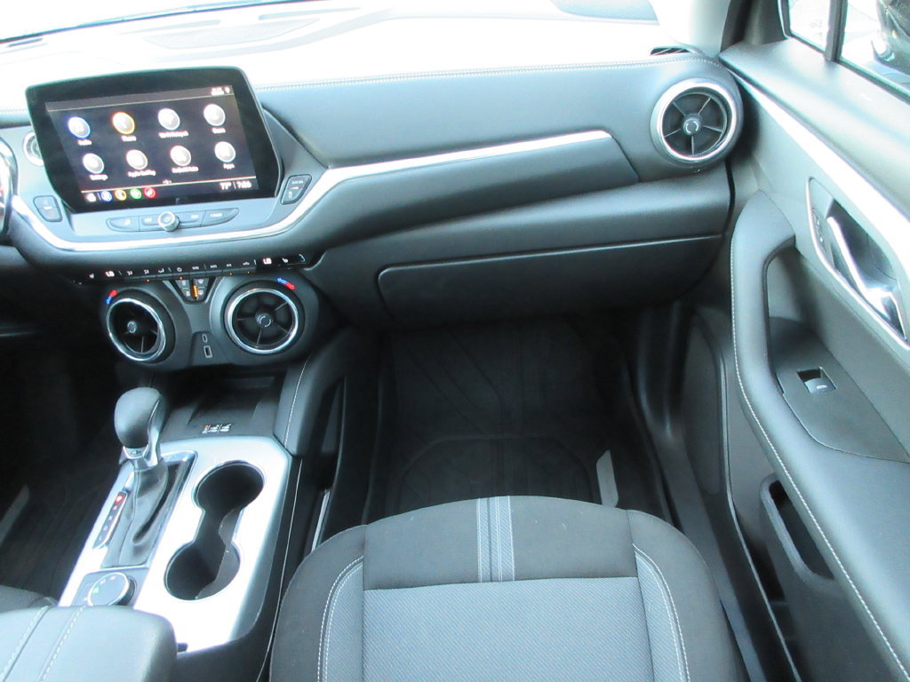 Used 2024 Chevrolet Blazer LT w/ Convenience Package FWD image 16