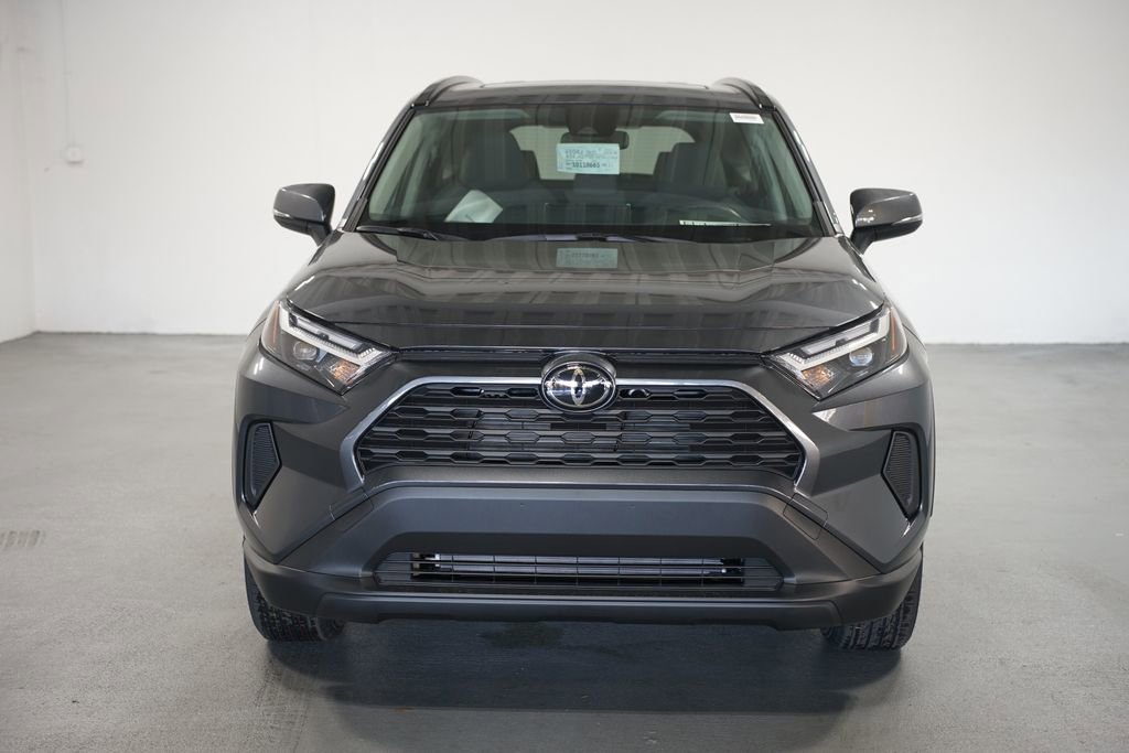 New 2025 Toyota RAV4 XLE video 2