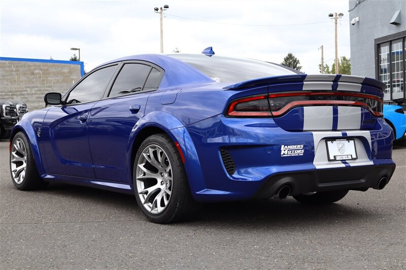Used 2022 Dodge Charger SRT Hellcat RWD image 3