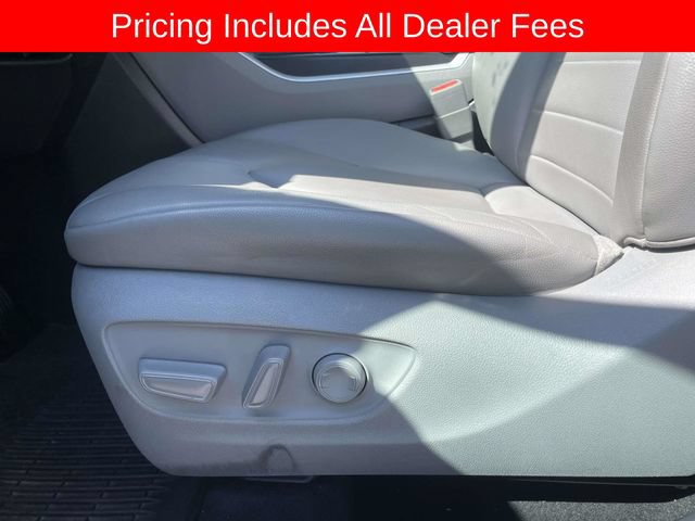 Used 2021 Toyota Highlander XLE AWD/4WD image 23