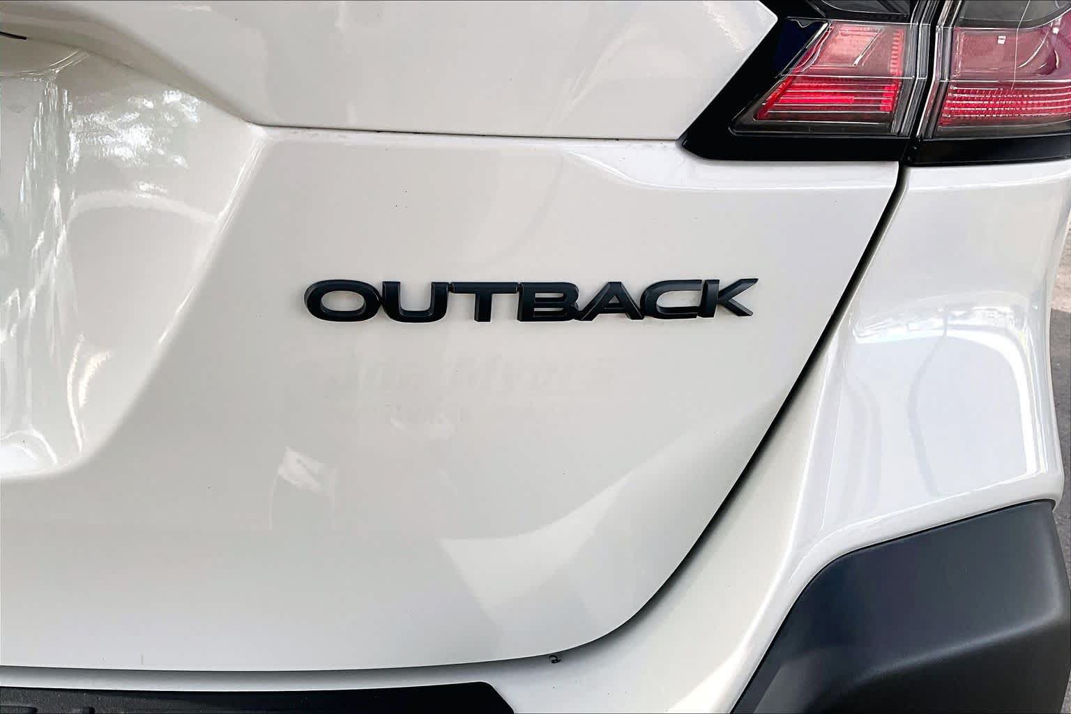 Used 2023 Subaru Outback Onyx Edition AWD/4WD image 10