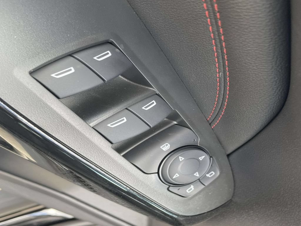 New 2026 Chevrolet Trax RS w/ Sunroof Package FWD image 12