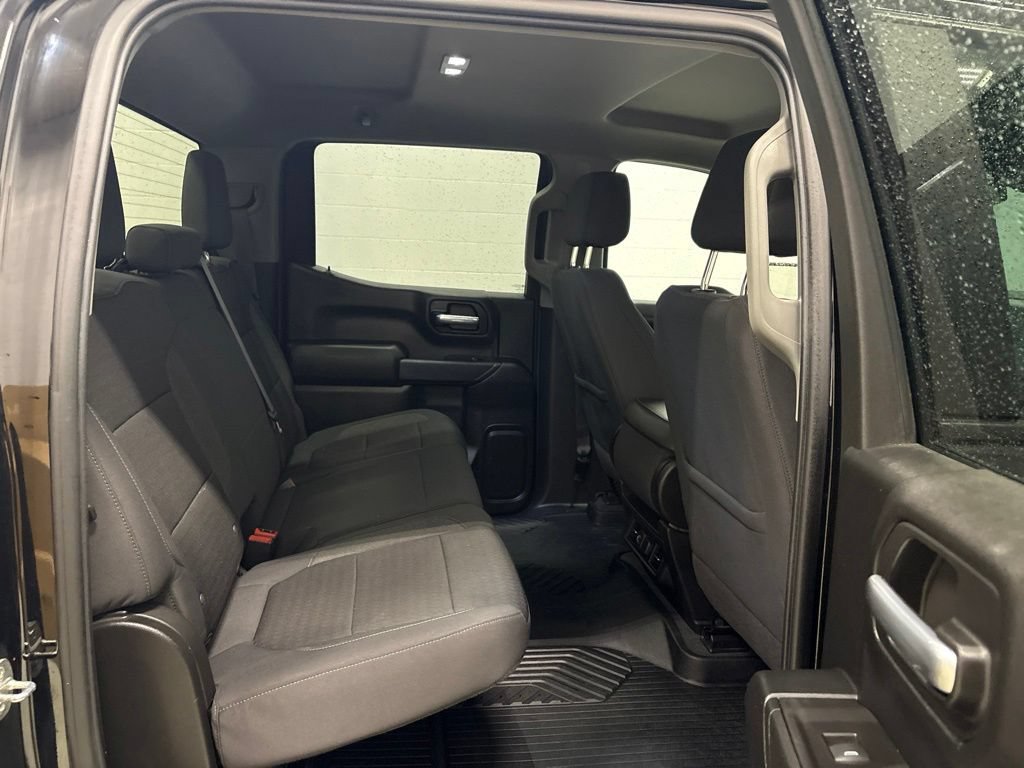 Used 2021 Chevrolet Silverado 1500 LT AWD/4WD image 36