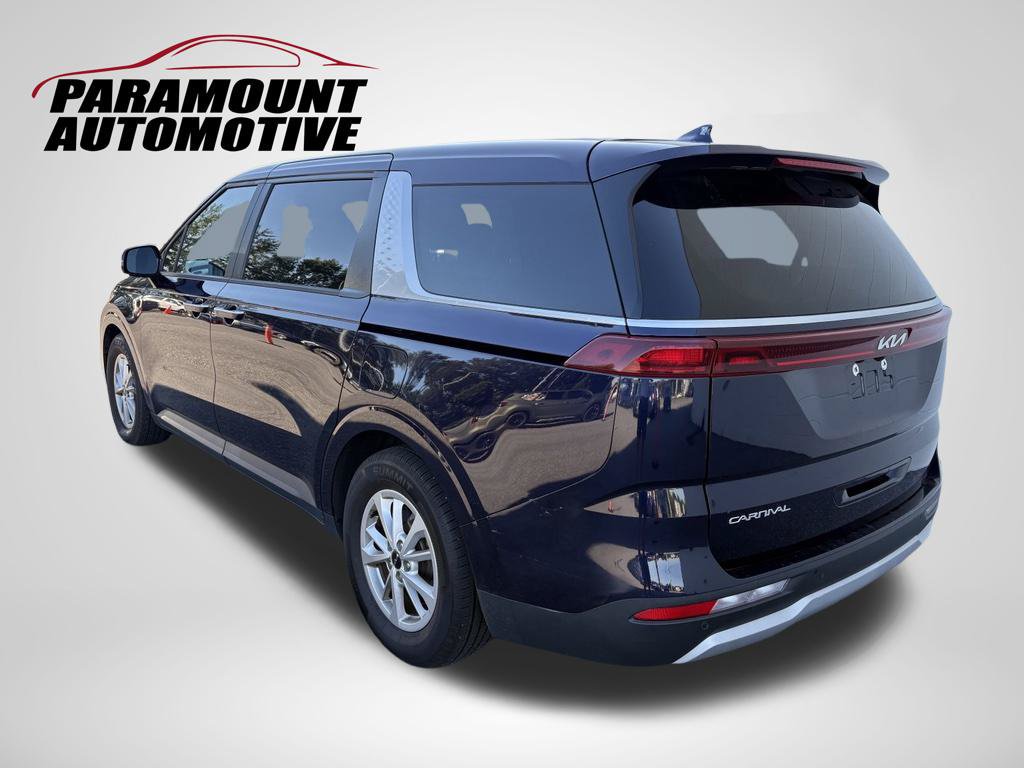 Used 2023 Kia Carnival LX FWD image 7