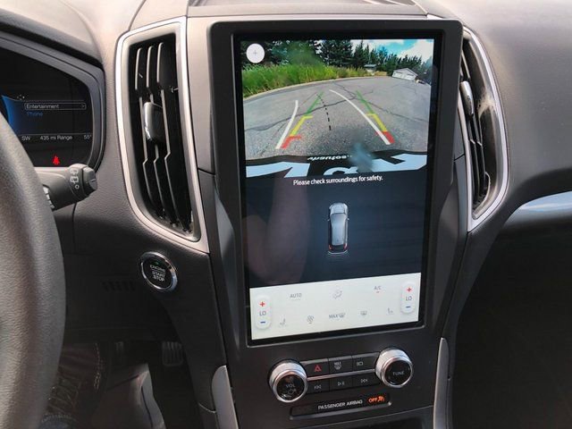 Used 2024 Ford Edge SEL image 7