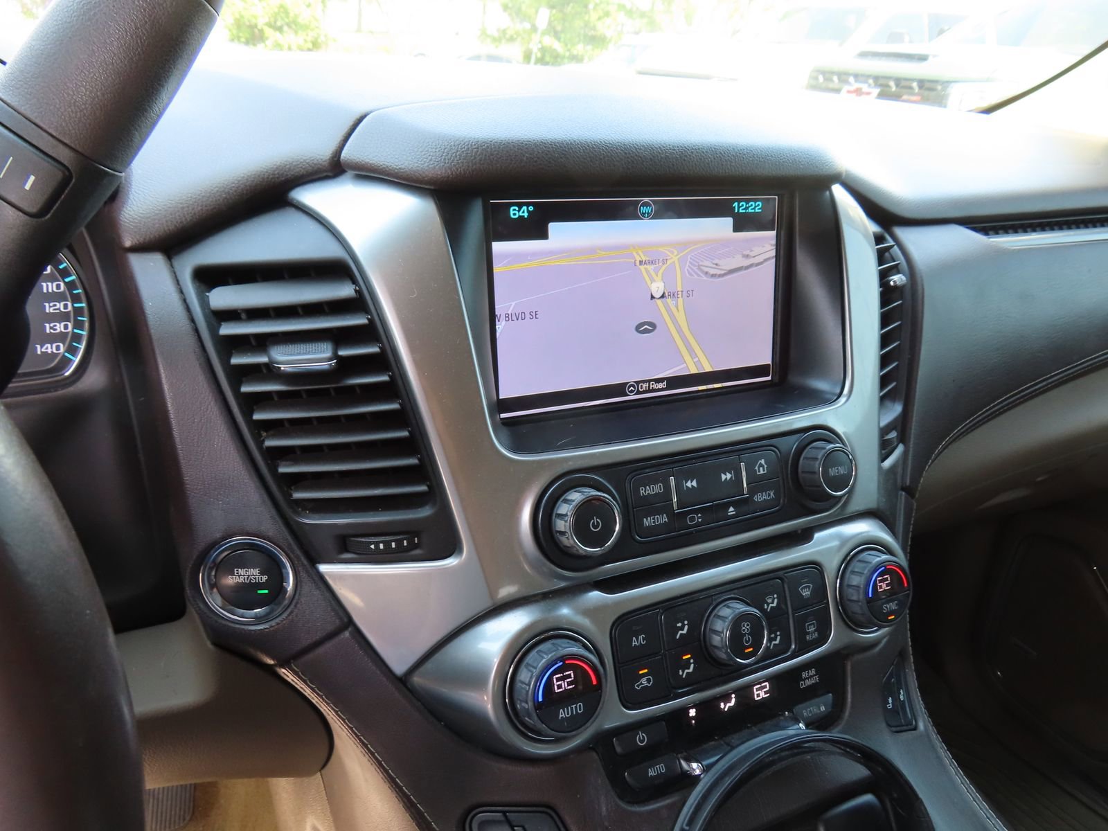 Used 2017 Chevrolet Suburban LT w/ Luxury Package image 23