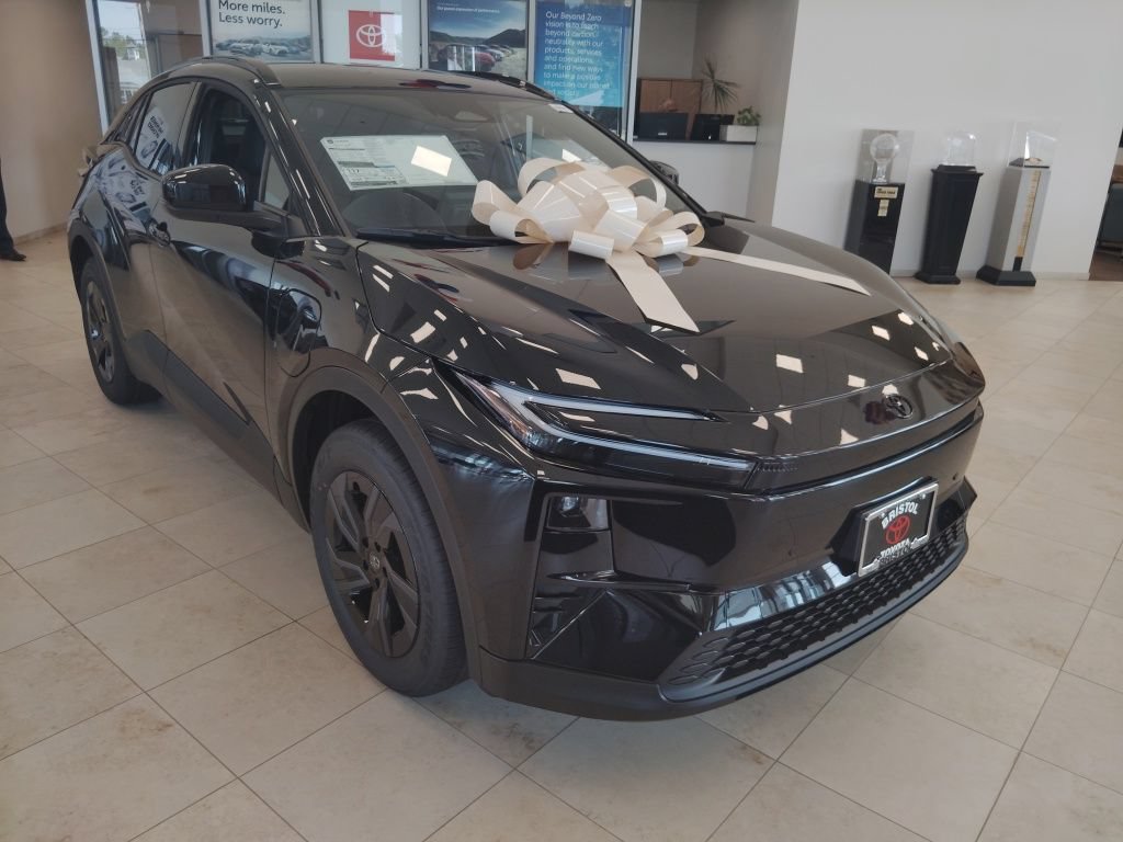New 2026 Toyota C-HR AWD/4WD image 1